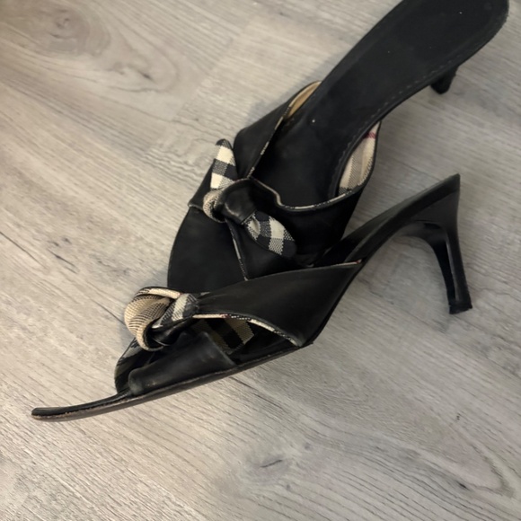 Burberry sandals - Picture 2 of 2